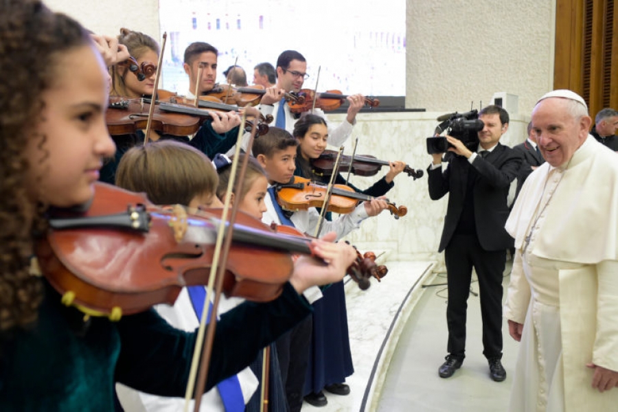 El Papa asegura que en la oraci&oacute;n &laquo;nuestra esperanza no se ve defraudada&raquo;