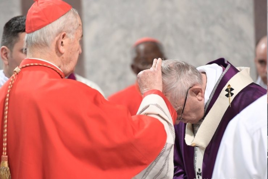 El Papa inicia los ritos de la Cuaresma: Texto completo de la homil&iacute;a en la bas&iacute;lica de Santa Sabina