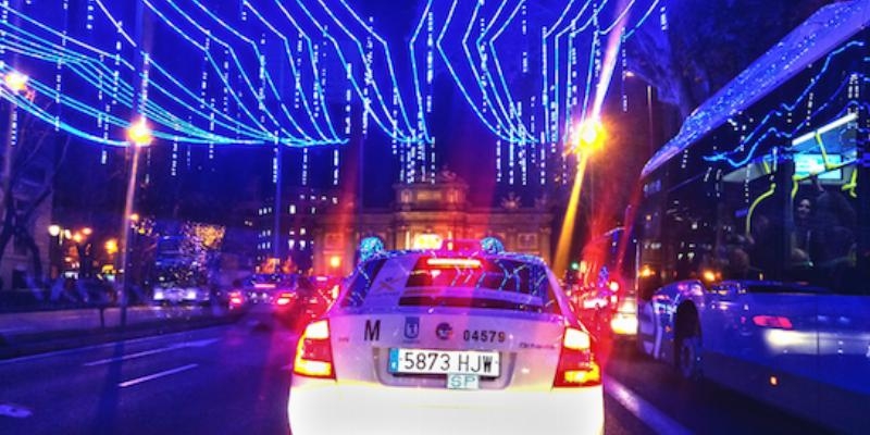 La Fundaci&oacute;n Alicia y Guillermo y mytaxi Espa&ntilde;a comparten luces navide&ntilde;as con personas mayores de una residencia