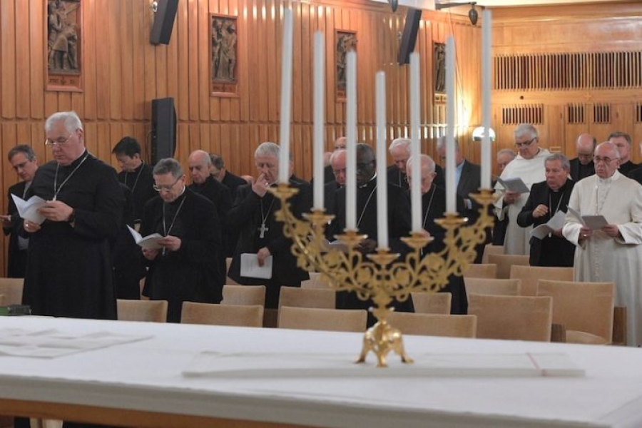 Meditaciones de cuaresma ante el Papa: '&iquest;Escucho la voz del Se&ntilde;or, que habla con humildad?'