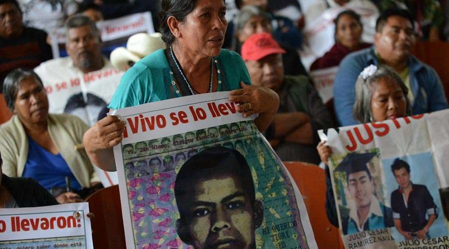 Desaparici&oacute;n de los 43 de Ayotzinapa a&uacute;n es una herida nacional, dice arzobispo