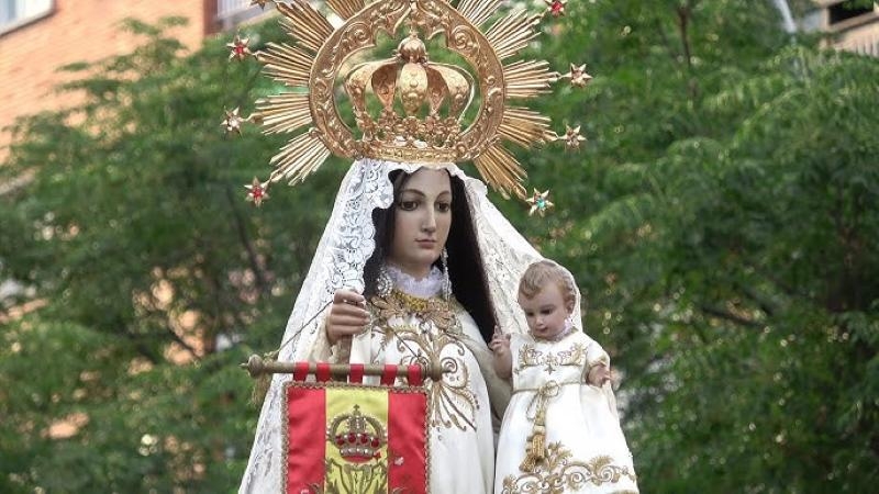La parroquia de Nuestra Se&ntilde;ora de las Victorias honra a su patrona con Eucarist&iacute;a, ofrenda floral y procesi&oacute;n
