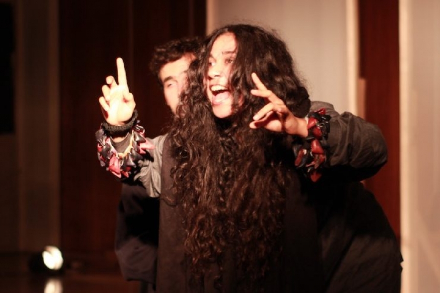 Chile: universitarios declaman sobre la Navidad en las parroquias de Santiago