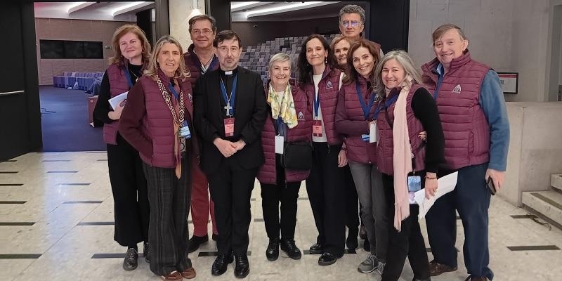 Los laicos tambi&eacute;n participan en CONVIVIUM: &laquo;Es s&uacute;per ilusionante; en el coraz&oacute;n de estos hombres est&aacute; el vivir en comuni&oacute;n&raquo;