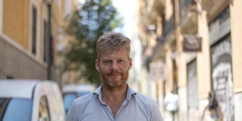 Christian Felber: &laquo;Los mercados son una herramienta que tenemos que controlar, incluyendo l&iacute;mites, no al rev&eacute;s&raquo;