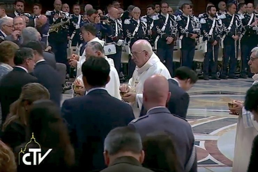 La Gendarmer&iacute;a del Vaticano cumple 200 a&ntilde;os, el Papa elogia su honestidad y su servicio