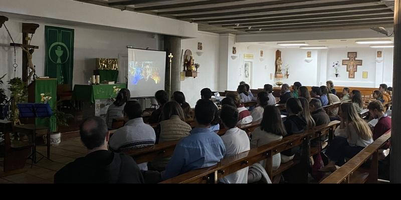 La parroquia Santo Ni&ntilde;o de Ceb&uacute; pone en marcha &ldquo;Ceb&uacute;Talks&rdquo;, &laquo;una iniciativa para j&oacute;venes que ha tenido muy buena acogida&raquo;