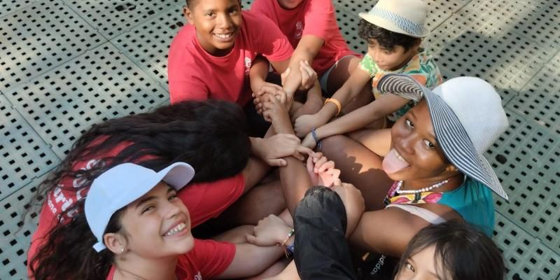 Más de 1000 niños de las familias vulnerables a las que acompaña Cáritas Madrid participan en las colonias y campamentos de verano
