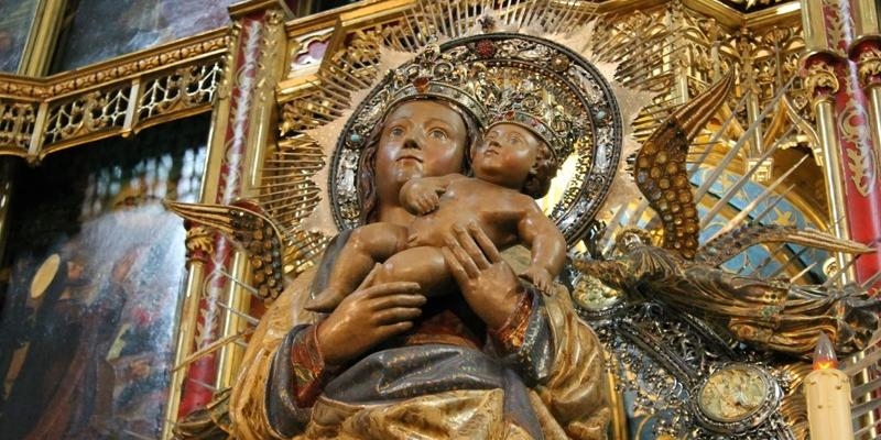 La Virgen de la Almudena fue declarada patrona principal de la archidiócesis de Madrid por el Papa Pablo VI
