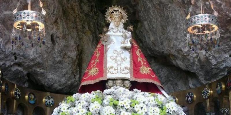 Santo Tomás Moro organiza una peregrinación con jóvenes a Santo Toribio de Liébana y Covadonga
