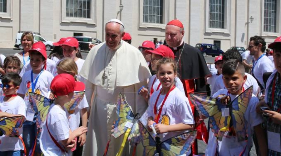 El papa Francisco responder&aacute; preguntas de ni&ntilde;os en su pr&oacute;xima visita a una parroquia en Roma