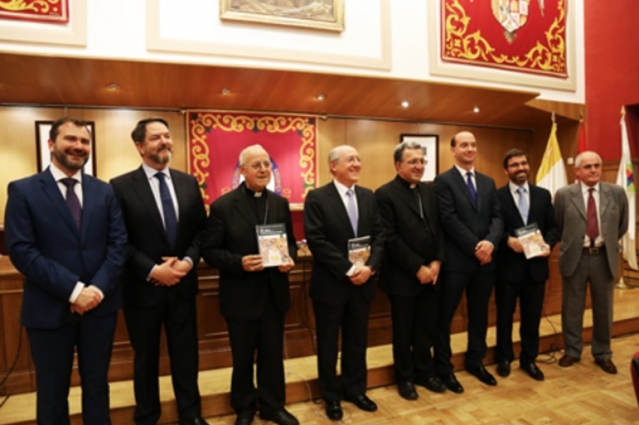 Presentado el libro 'Cincuenta a&ntilde;os de la CEE'