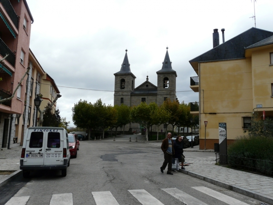 La Escolan&iacute;a del Valle de los Ca&iacute;dos canta en la iglesia de San Bernab&eacute;