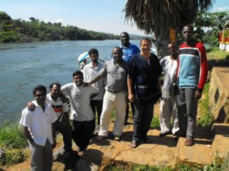 Cuando hasta lo b&aacute;sico falta&hellip; agua para dos seminarios de Uganda