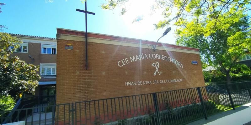 Misa Jubilar en la catedral de la Almudena con los profesionales y las familias del Colegio Mar&iacute;a Corredentora