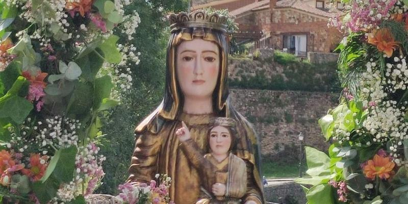 El segundo sábado de junio tendrá lugar en Buitrago del Lozoya la tradicional romería en honor a la Virgen del Castillo