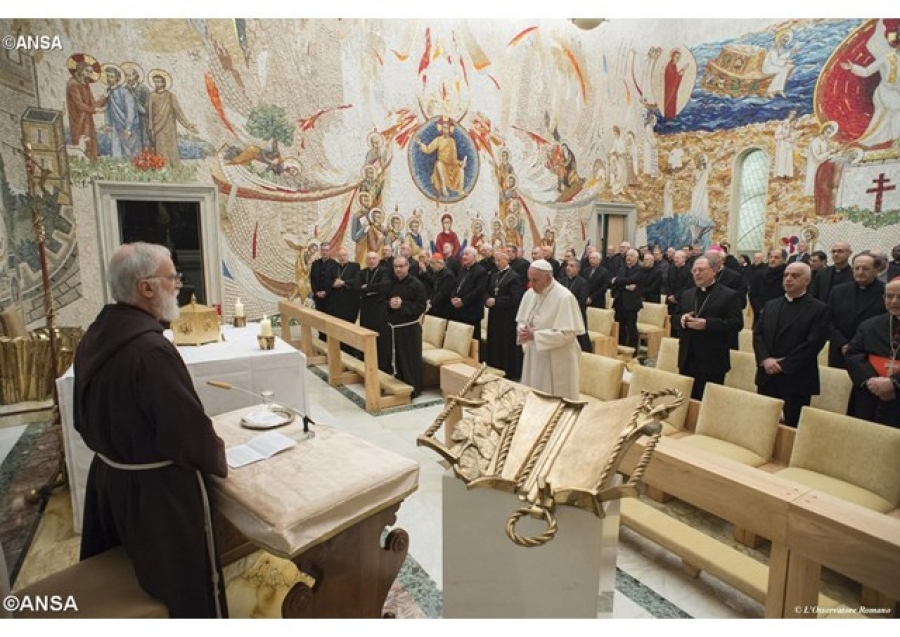 Francisco participa en la tercera predicaci&oacute;n de Adviento del padre Cantalamessa