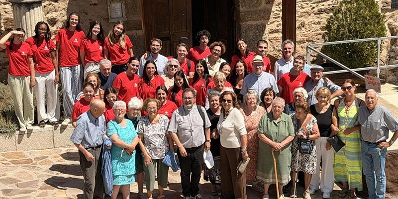 Vicente Mart&iacute;n, en el Campo de Voluntariado de C&aacute;ritas en La Hiruela: &laquo;Cuanto m&aacute;s os hay&aacute;is entregado, m&aacute;s vais descubriendo que los primeros transformados sois vosotros&raquo;