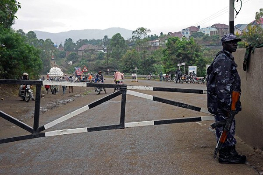 El Papa denuncia el uso de ni&ntilde;os soldados y pide frenar la violencia en el Congo