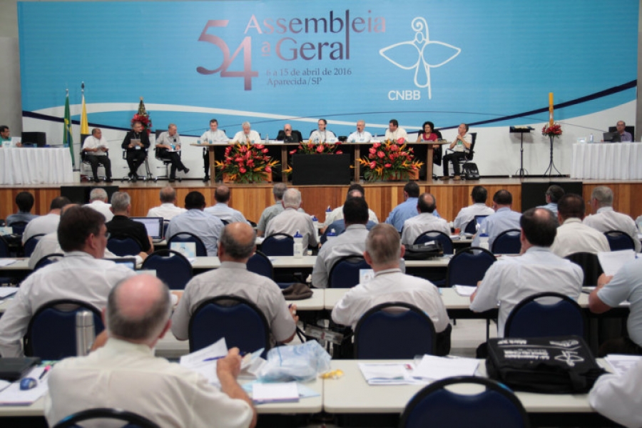 Concluye la plenaria de la CNBB invitando a promover la paz y rechazar la violencia