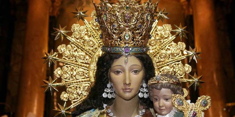 El Hogar Santa Teresa Jornet celebra la fiesta de la Virgen de los Desamparados con una Misa solemne