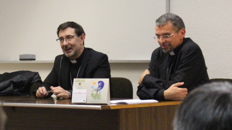 Encuentro del cardenal Jos&eacute; Cobo con los sacerdotes pertenecientes al Ordinariato Cat&oacute;lico Oriental: &laquo;Sois un referente muy especial para muchas comunidades&raquo;