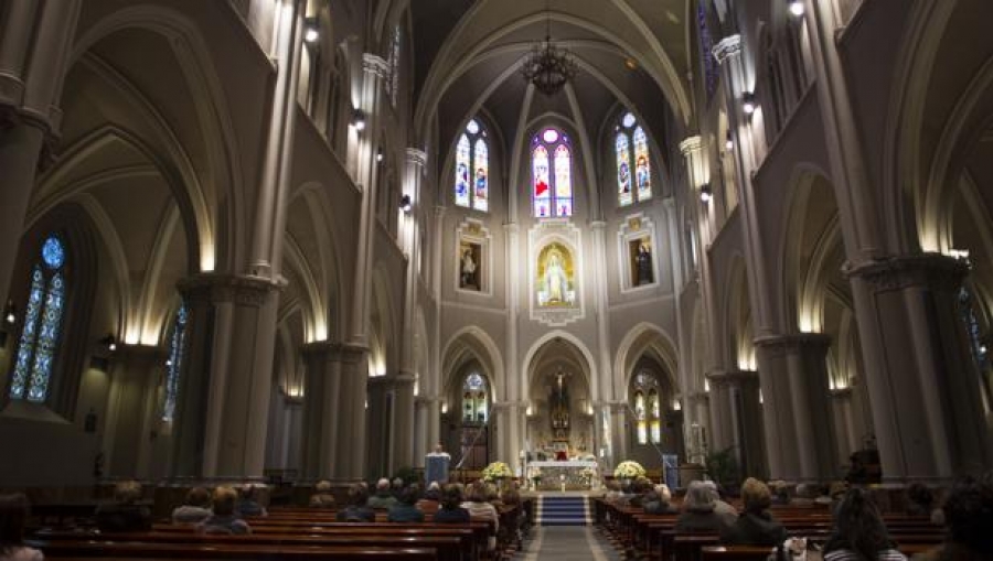 La Familia Vicenciana celebra una Eucaristía en la basílica de la Milagrosa