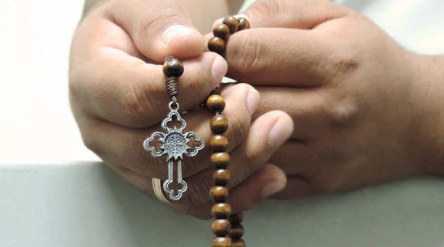 El Rosario es la oraci&oacute;n para nuestros tiempos, afirma arzobispo de Los &Aacute;ngeles