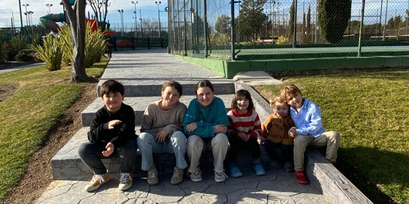 Los ni&ntilde;os de Madrid esperan emocionados e ilusionados la llegada de los Reyes Magos a la catedral con &laquo;la alegr&iacute;a de vivir la fe en familia&raquo;