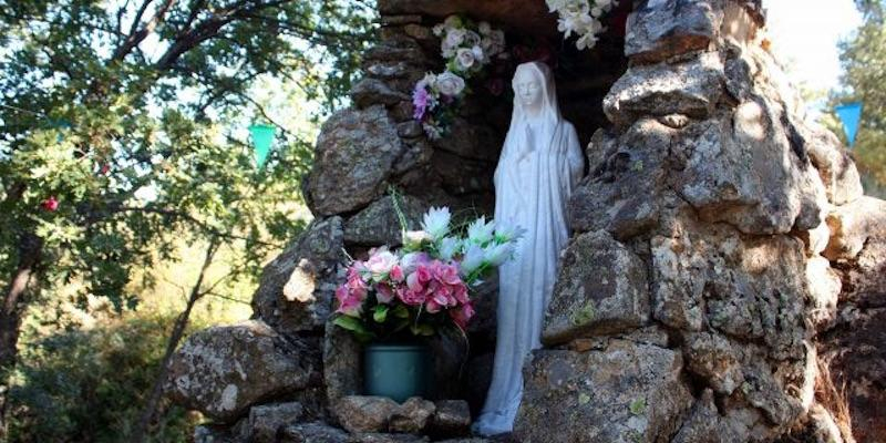 Archidiocesis de Madrid - La Acebeda despide el mes de julio con una  romería en honor a la Virgen Blanca