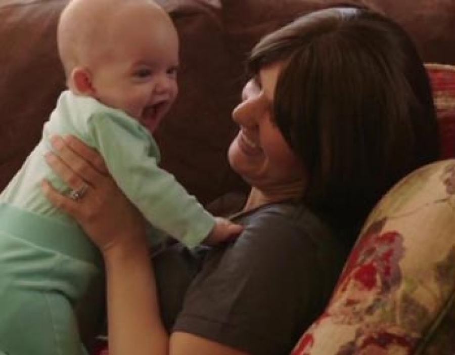 Madre coraje: Joven decidió posponer tratamiento contra cáncer y no abortar