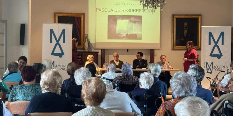 &laquo;Hoy la Iglesia de Madrid viene a veros y os queremos poner en el centro&raquo;: una tarde con los mayores de la Fundaci&oacute;n de la Sant&iacute;sima Virgen y San Celedonio
