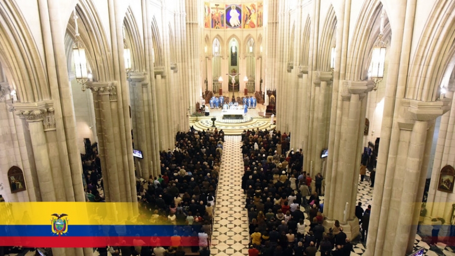 La catedral acoge un funeral por las v&iacute;ctimas del terremoto de Ecuador este martes