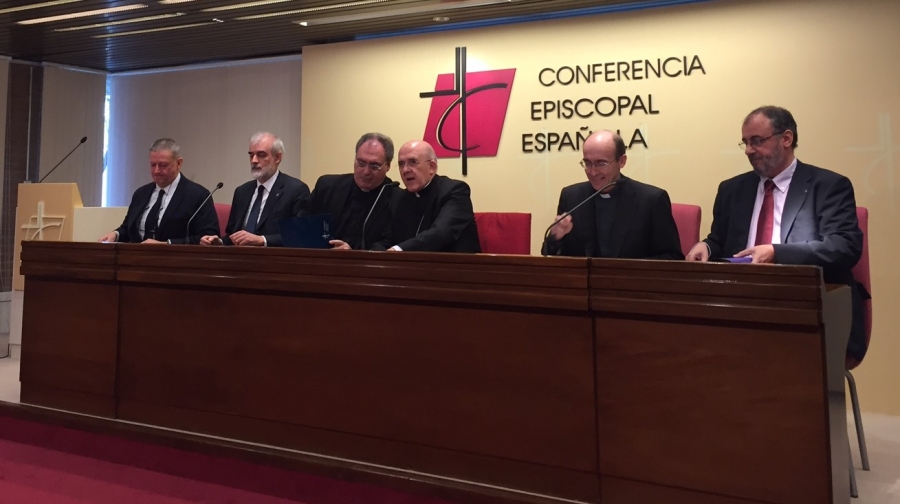 El arzobispo presenta la exhortaci&oacute;n 'Amoris laetitia' en la CEE: &laquo;El Papa nos pide un nuevo modo de actuar&raquo;