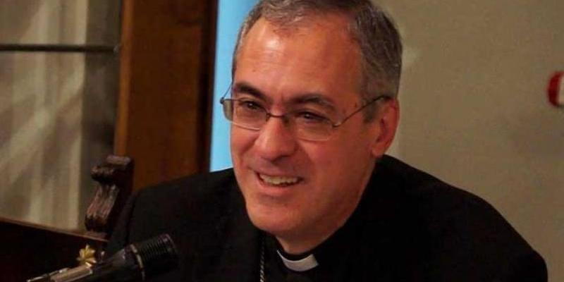 El cardenal Osoro asiste a la toma de posesi&oacute;n de monse&ntilde;or Juan Antonio Azn&aacute;rez como arzobispo castrense