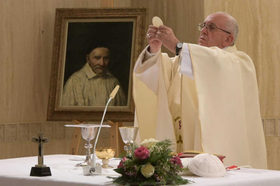 El Papa en Santa Marta: Una pastilla para dormir no ayuda en la desolaci&oacute;n espiritual