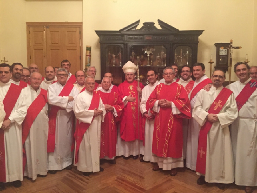 El cardenal Osoro mantiene un encuentro con los diáconos permanentes de la archidiócesis