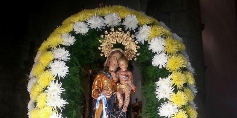 Inmaculada Concepción de Soto del Real acoge una novena en honor a la Virgen del Rosario con motivo de su festividad