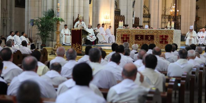 El obispo auxiliar Juan Antonio Mart&iacute;nez Camino, en la Misa del Jubileo de los Sacerdotes: &laquo;Somos servidores de la esperanza que no defrauda&raquo;