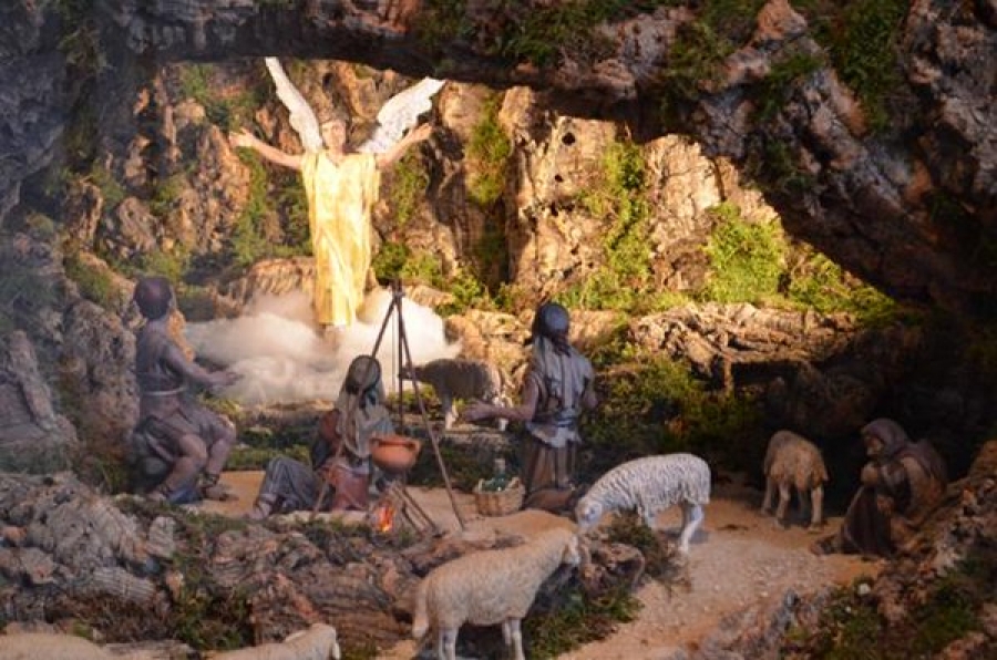 El arzobispo de Madrid celebra la Eucarist&iacute;a en la catedral en la solemnidad de la Epifan&iacute;a del Se&ntilde;or