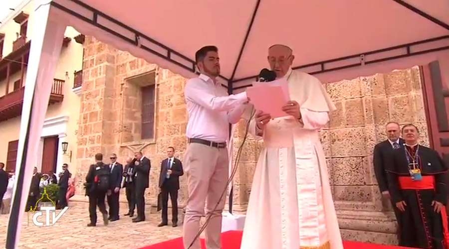 Desde Cartagena el Papa Francisco alienta soluci&oacute;n a la grave crisis de Venezuela