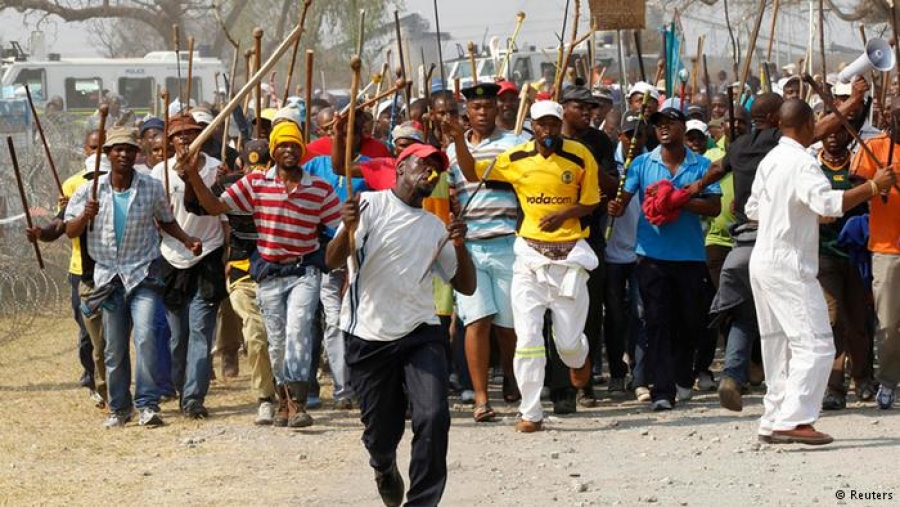 Las Iglesias cristianas de Sud&aacute;frica condenan la violencia xen&oacute;foba en el pa&iacute;s
