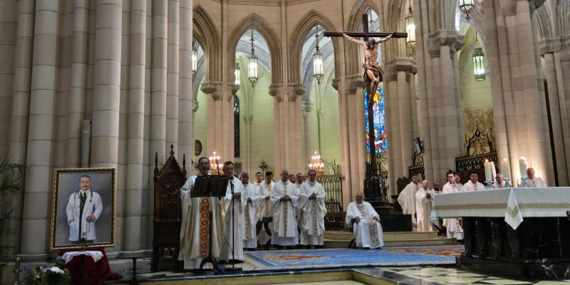 La Iglesia de Madrid se une al pueblo venezolano para dar gracias por los nuevos santos Jos&eacute; Gregorio Hern&aacute;ndez y Carmen Rendiles: &laquo;Nos recuerdan que la santidad no es un privilegio de unos pocos, sino un camino abierto a todos los creyentes&raquo;
