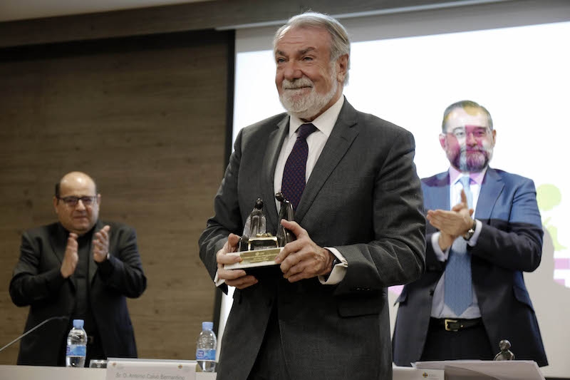 Jaime Mayor Oreja, distinguido con el Premio CEU a la Defensa P&uacute;blica de la Vida 2019