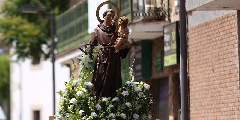 Jesús González Alemany preside en Nuestra Señora del Enebral una Misa solemne en honor a san Antonio
