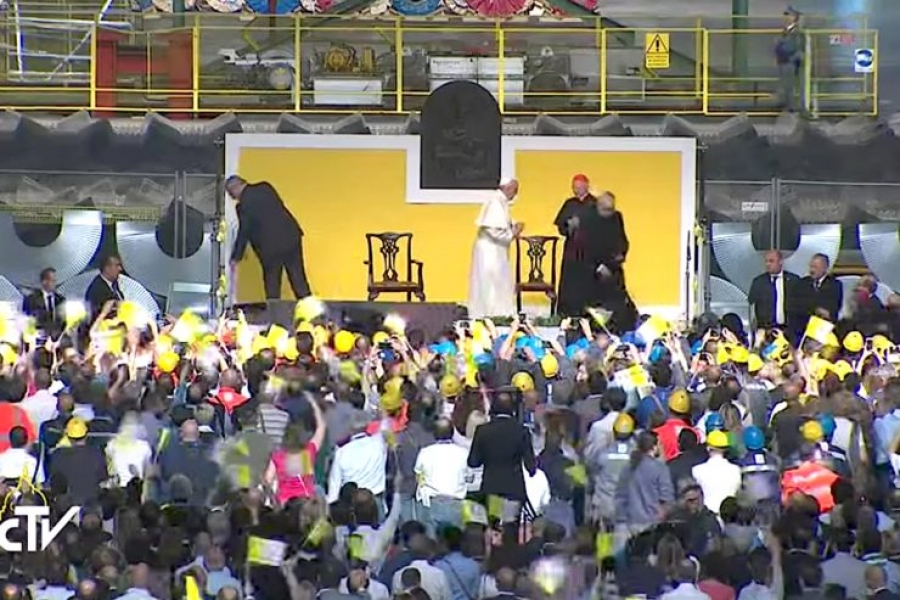 El Papa Francisco en el ILVA: 'la paradoja del sin trabajo y del esclavo del trabajo'