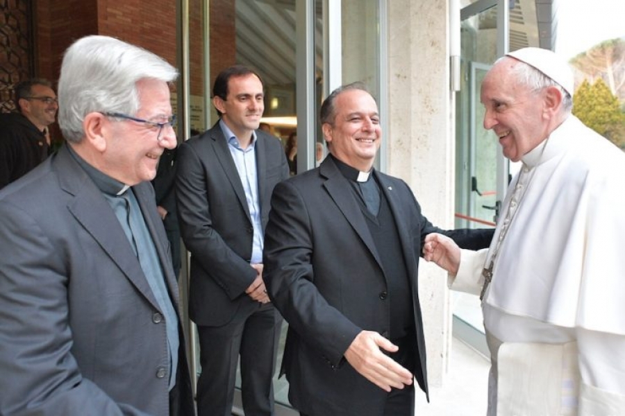 El Santo Padre inici&oacute; los ejercicios espirituales de cuaresma, junto a sus colaboradores cercanos
