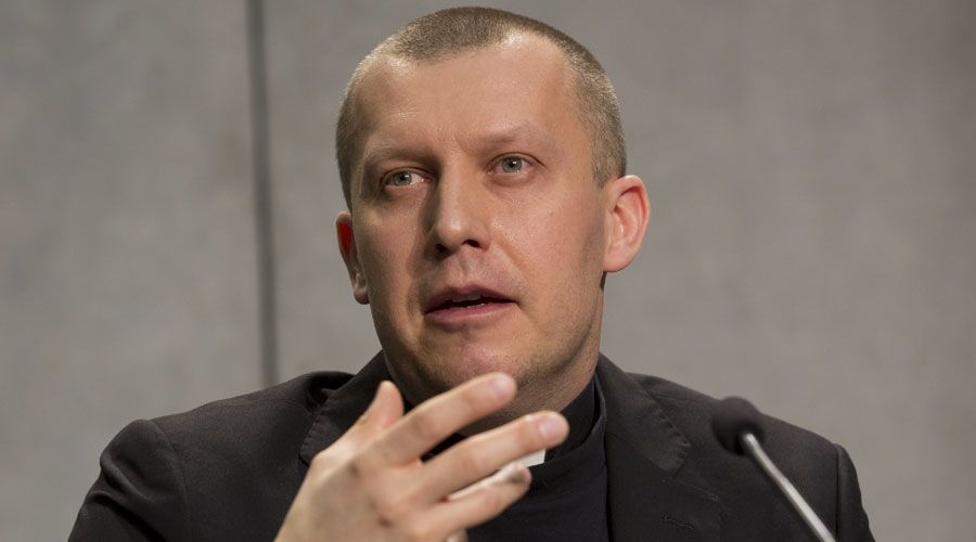 El Papa Francisco nombra nuevo Ceremoniero Pontificio