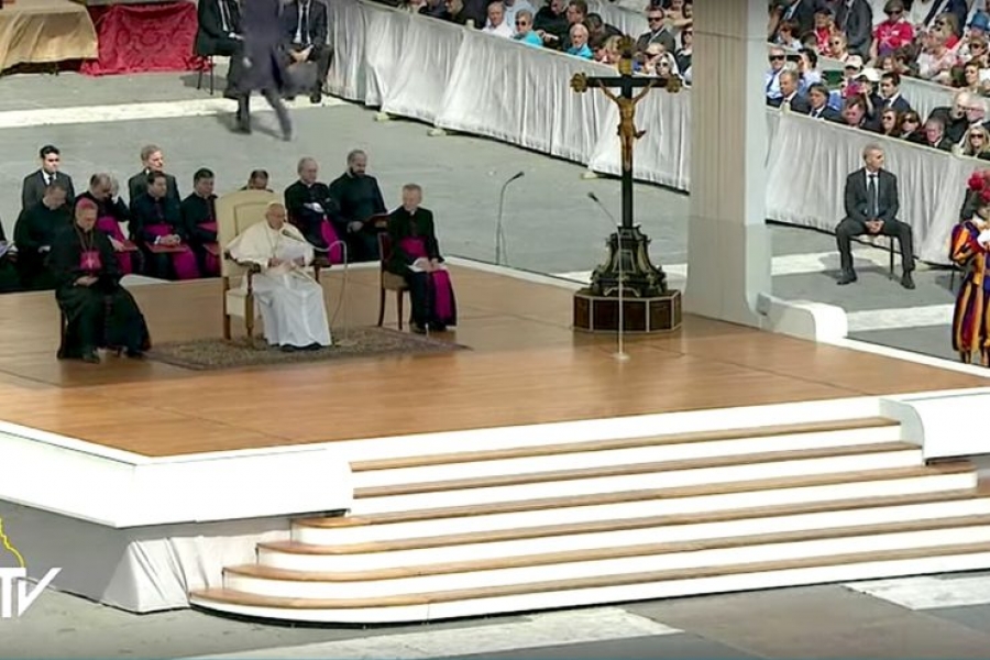 Audiencia del mi&eacute;rcoles: el Papa se&ntilde;ala a Mar&iacute;a como Madre de la esperanza