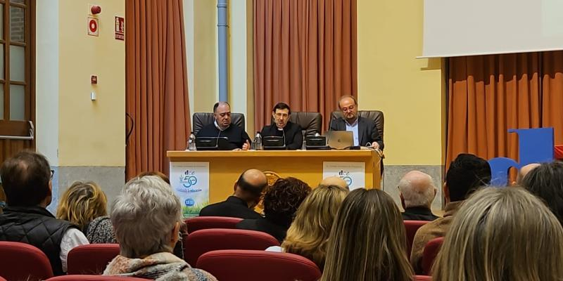 El cardenal Cobo a la Delegaci&oacute;n Episcopal de Ense&ntilde;anza en su 50 aniversario: &laquo;Crezcamos en identidad. Somos enviados por el propio sue&ntilde;o que tiene Dios como instrumentos de transformaci&oacute;n&raquo;